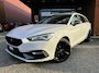 SEAT Leon Sportstourer 1.4 TSI eHybrid PHEV FR // SCHUIF/KANTELDAK // FULL LED // NAVI + CARPLAY // CAMERA // ADAPTIVE CRUISE // STOEL + STUURWIELVERWARMING
