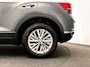 Volkswagen T-Roc 1.5 TSI Style Business | Carplay | Adaptieve cruise control | Navigatie | Climate control |