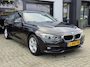 BMW 3-Serie Touring 320i Luxury + PANO DAK + LED + HALF LEER