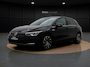Volkswagen Golf 1.5 eTSI Style | Trekhaak | Navigatie | Camera | Elek Stoel | ACC | 17" |
