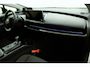 Toyota Prius 2.0 Plug-in Dynamic | Dode Hoek Detectie | Stoelverwarming | Parkeersensoren | Achteruitrijcamera |