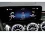 Mercedes-Benz GLB 200 Business Solution AMG | Panoramadak | Trekhaak | Camera | Dodehoekassistent | Augmented Reality | Sfeerverlichting | Stoelverwarming | High Perf. LED |