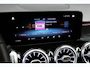 Mercedes-Benz GLB 200 Business Solution AMG | Panoramadak | Trekhaak | Camera | Dodehoekassistent | Augmented Reality | Sfeerverlichting | Stoelverwarming | High Perf. LED |