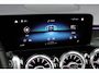 Mercedes-Benz GLB 200 Business Solution AMG | Panoramadak | Trekhaak | Camera | Dodehoekassistent | Augmented Reality | Sfeerverlichting | Stoelverwarming | High Perf. LED |