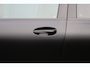 Mercedes-Benz GLB 200 Business Solution AMG | Panoramadak | Trekhaak | Camera | Dodehoekassistent | Augmented Reality | Sfeerverlichting | Stoelverwarming | High Perf. LED |