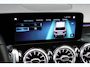 Mercedes-Benz GLB 200 Business Solution AMG | Panoramadak | Trekhaak | Camera | Dodehoekassistent | Augmented Reality | Sfeerverlichting | Stoelverwarming | High Perf. LED |