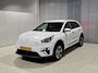 Kia Niro EV e-Niro Edition 64 kWh Trekhaak, Stoel en Stuur verwarming, Apple Carplay/Android Auto, Navigatie, Camera.