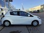 Toyota Yaris 1.0 VVT-i Aspiration/ nap/ 2e EIG/ dealeronderhouden/ 1jaar apk/ zeer nette auto/ volle opties.