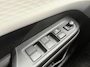 Suzuki Swift 1.2 Style Smart Hybrid 82PK | Navgiatie | Climate Control| Camera| Stoel verwarming| Metallic lak| Allseasonbanden| Keyless start | Parkeer sensoren