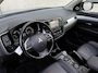 Mitsubishi Outlander 2.0 PHEV Instyle | Trekhaak | Dealer onderhouden | Leder | Camera | Panorama dak |