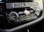 Mitsubishi Outlander 2.0 PHEV Instyle | Trekhaak | Dealer onderhouden | Leder | Camera | Panorama dak |