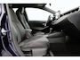 Toyota Corolla Touring Sports 1.8 Hybrid Dynamic | Trekhaak | Apple Carplay / Android Auto | Stoelverwarming | Adaptive Cruise | Keyless | Clima | Camera | 17 inch
