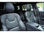 Volvo V60 2.0 T8 Twin Engine AWD R-Design Polestar Tuned |Pano | Bowers & Wilkens | Massage | HUD | ACC | Camera | Trekhaak | Styling pakket | Stoelverwarming en ventilatie | Rijklaar | Unieke en volle auto!