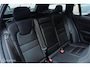 Volvo V60 2.0 T8 Twin Engine AWD R-Design Polestar Tuned |Pano | Bowers & Wilkens | Massage | HUD | ACC | Camera | Trekhaak | Styling pakket | Stoelverwarming en ventilatie | Rijklaar | Unieke en volle auto!