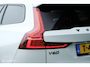 Volvo V60 2.0 T8 Twin Engine AWD R-Design Polestar Tuned |Pano | Bowers & Wilkens | Massage | HUD | ACC | Camera | Trekhaak | Styling pakket | Stoelverwarming en ventilatie | Rijklaar | Unieke en volle auto!