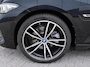 BMW 3-Serie Touring 330e xDrive M-sport | Incl. 12 maanden garantie | SOH 99% | Schuif/kantel dak | Apple carplay/Android auto | Stoelverwarming | Climate control |