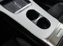 Mercedes-Benz C-klasse 400 4MATIC Launch Edition 94 kWh | Premium pakket | Sportstoelen pakket | Nightpakket | Winterpakket | MBUX Augmented Reality navigatie |