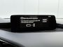 Mazda 3 2.0 SkyActiv Hybrid 150PK Exclusive-Line / Trekhaak / Stoel & Stuurverwarming / Lederen Bekleding / Head-Up Display / Elektrisch Bedienbare Bestuurdersstoel met Geheugen / Apple Carplay & Android Auto / Climate Control / Navigatie /