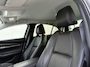 Mazda 3 2.0 SkyActiv Hybrid 150PK Exclusive-Line / Trekhaak / Stoel & Stuurverwarming / Lederen Bekleding / Head-Up Display / Elektrisch Bedienbare Bestuurdersstoel met Geheugen / Apple Carplay & Android Auto / Climate Control / Navigatie /
