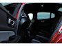 Volvo S60 2.0 Recharge T8 AWD Plus Bright | Apple Carplay & Android Auto | Cruise control adaptief met Stop & Go en stuurhulp | Dodehoekdetectie met correctie (Bliss) | Elektrisch verstelb. bestuurder/passagiersstoel met geheugen | Stoel- en stuurverwarming | Trekhaak elektrisch uitklapbaar
