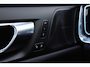 Volvo S60 2.0 Recharge T8 AWD Plus Bright | Apple Carplay & Android Auto | Cruise control adaptief met Stop & Go en stuurhulp | Dodehoekdetectie met correctie (Bliss) | Elektrisch verstelb. bestuurder/passagiersstoel met geheugen | Stoel- en stuurverwarming | Trekhaak elektrisch uitklapbaar