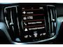 Volvo S60 2.0 Recharge T8 AWD Plus Bright | Apple Carplay & Android Auto | Cruise control adaptief met Stop & Go en stuurhulp | Dodehoekdetectie met correctie (Bliss) | Elektrisch verstelb. bestuurder/passagiersstoel met geheugen | Stoel- en stuurverwarming | Trekhaak elektrisch uitklapbaar