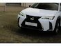 Lexus UX 250h Hybrid F-Sport I Trekhaak! Premium Navi I Multi LED koplampen