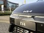 Kia EV4 GT-Line Business Edition 81.4 kWh | WORDT VERWACHT | GT-LINE VEGAN LEDEREN STOELBEKLEDING | STOEL- EN STUURVERWARMING | ELEKTRISCH VERSTELBARE VOORSTOELEN | ACHTERUITRIJCAMERA | AMBIENT LIGHTING ADVANCED |
