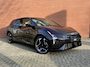 Kia EV4 GT-Line Business Edition 81.4 kWh | WORDT VERWACHT | GT-LINE VEGAN LEDEREN STOELBEKLEDING | STOEL- EN STUURVERWARMING | ELEKTRISCH VERSTELBARE VOORSTOELEN | ACHTERUITRIJCAMERA | AMBIENT LIGHTING ADVANCED |