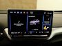 Volkswagen ID.4 Pro Business 77 kWh SOH 100% !!! - ORIGINEEL NEDERLANDSE AUTO - 3 FASE - AFKOMSTIG VAN 1E EIGENAAR - ELEKTRISCHE WEGKLAPBARE TREKHAAK - TREKGEWICHT 750 KG - CAMERA - 19 INCH LICHT METALEN VELGEN - CLIMATE CONTROL - ELEKTRISCHE ACHTERKLEP - PARKEERSENSOREN VOOR/ ACHTER - PARKEERASSISTENT