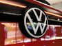 Volkswagen ID.4 Pro Business 77 kWh SOH 100% !!! - ORIGINEEL NEDERLANDSE AUTO - 3 FASE - AFKOMSTIG VAN 1E EIGENAAR - ELEKTRISCHE WEGKLAPBARE TREKHAAK - TREKGEWICHT 750 KG - CAMERA - 19 INCH LICHT METALEN VELGEN - CLIMATE CONTROL - ELEKTRISCHE ACHTERKLEP - PARKEERSENSOREN VOOR/ ACHTER - PARKEERASSISTENT