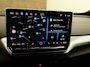 Volkswagen ID.4 Pro Business 77 kWh SOH 100% !!! - ORIGINEEL NEDERLANDSE AUTO - 3 FASE - AFKOMSTIG VAN 1E EIGENAAR - ELEKTRISCHE WEGKLAPBARE TREKHAAK - TREKGEWICHT 750 KG - CAMERA - 19 INCH LICHT METALEN VELGEN - CLIMATE CONTROL - ELEKTRISCHE ACHTERKLEP - PARKEERSENSOREN VOOR/ ACHTER - PARKEERASSISTENT