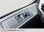 Volkswagen e-Transporter Kombi 34 L2H1 Life 68 kWh 9 Pers. AchteruitrijCam./Adapt.Cruise/PDC/LED/DAB/Clima/AppConnect