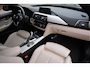 BMW 3-Serie Touring 318i Corporate Lease High Executive '17 LED M Pakket Leder Clima Cruise Inruil mogelijk