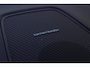 Volvo XC60 T6 Plug-in hybrid AWD Ultra Dark | Panoramadak | Luchtvering | Trekhaak | Verwarmbare voorstoelen, achterbank en stuurwiel | Head-up display | Premium audio by Harman Kardon | 360 graden camera |
