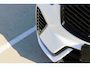 Volvo XC60 T6 Plug-in hybrid AWD Ultra Dark | Panoramadak | Luchtvering | Trekhaak | Verwarmbare voorstoelen, achterbank en stuurwiel | Head-up display | Premium audio by Harman Kardon | 360 graden camera |