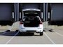 Volvo XC60 T6 Plug-in hybrid AWD Ultra Dark | Panoramadak | Luchtvering | Trekhaak | Verwarmbare voorstoelen, achterbank en stuurwiel | Head-up display | Premium audio by Harman Kardon | 360 graden camera |