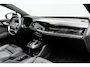 Audi Q4 e-tron 45 S Edition 82 kWh | Trekhaak Wegklapbaar | Panoramadak | Adaptive Cruise | Camera | Alcantara/Leder Sportstoelen | Elektrische Achterklep | Sportstuur |