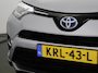 Toyota RAV4 2.5 HYBRID DYNAMIC SPORT GARANTIE 10-2028 ACHTERUITRIJ CAMERA . ADAPTIEVE CRUISE CONTROL . PARKEERSENSOREN VOOR & ACHTER .