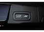 Volvo XC60 T6 Plug-in hybrid AWD Plus Black Edition | 21 inch Lichtmetalen velgen | Harman Kardon Premium Audio | Sportleder | Trekhaak | 360 graden Camera | BLIS | Adaptieve Cruise Control | Google Navigatie |