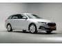 Skoda Octavia COMBI 1.0 e-TSI Ambition Aut. [ LED Trekhaak Virtual Apple/Android ]