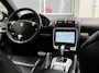 Porsche Cayenne 4.8 S V8 385 PK | Luchtvering | Panorama | Leder | Xenon | Carplay | Cruise | Climate | BOSE | Stoelverwarming | Sensoren