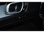 Volvo XC40 2.0 B3 Business Edition l 360° Camera l Google Infotainment l Keyless Entry & Drive l Elektrische Achterklep l All-Season banden l Elektrisch Verstelbare Voorstoelen l Cruise Control l