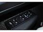 Volvo XC40 2.0 B3 Business Edition l 360° Camera l Google Infotainment l Keyless Entry & Drive l Elektrische Achterklep l All-Season banden l Elektrisch Verstelbare Voorstoelen l Cruise Control l