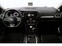Renault Megane 1.2 TCe Bose/ DEALER ONDERHOUDEN!/ Keyless/ 17'' LMV/ Lane-Assist./ Grootlicht Assist./ Half-Leder/ BOSE/ Massage-Stoel/ Navi/ Clima/ Cruise/ Elek. pakket/ Isofix/ Bluetooth/ Multi. LEDER. Stuur/ PDC/ Extr