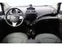 Chevrolet Spark 1.0 16V LS Bi-Fuel/ APK 11-2027!/ Airco/ C.V. Afstand/ Elek. pakket/ Isofix/ Bluetooth/ Media-Scherm/ Armsteun/ Multi. Stuur/ Mistl./ Dakrails.