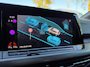 Volkswagen Golf 1.0 TSI Life Business | Stoel & Stuurverwarming | Sfeerverlichting | Parkeersensoren | Apple Carplay