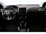 Peugeot 208 1.2 PureTech Style Pack/ DEALER ONDERHOUDEN!/ 15'' LMV/ Navi/ Clima/ Cruise/ Elek. pakket/ Isofix/ Bluetooth/ Armsteun/ Multi. LEDER. Stuur/ Mistl./ PDC/ Extra getint glas.