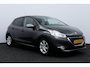 Peugeot 208 1.2 PureTech Style Pack/ DEALER ONDERHOUDEN!/ 15'' LMV/ Navi/ Clima/ Cruise/ Elek. pakket/ Isofix/ Bluetooth/ Armsteun/ Multi. LEDER. Stuur/ Mistl./ PDC/ Extra getint glas.