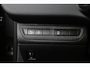 Peugeot 208 1.2 PureTech Style Pack/ DEALER ONDERHOUDEN!/ 15'' LMV/ Navi/ Clima/ Cruise/ Elek. pakket/ Isofix/ Bluetooth/ Armsteun/ Multi. LEDER. Stuur/ Mistl./ PDC/ Extra getint glas.